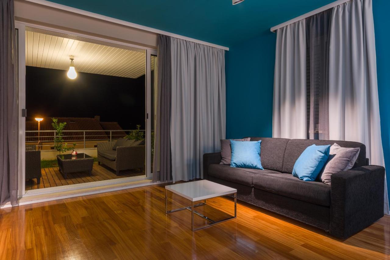 Apartments Villa Azzurra ボル エクステリア 写真